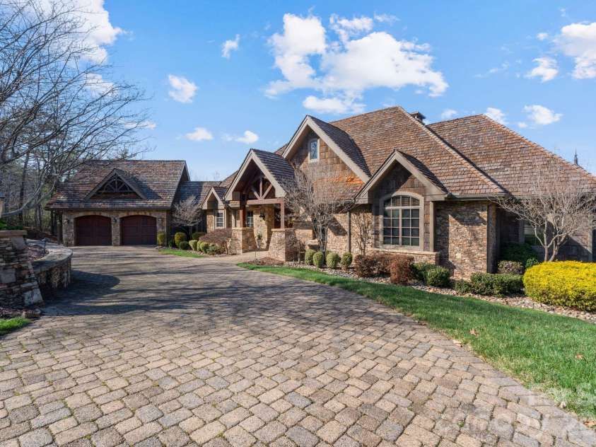 2054 Reynolds Parkway, Boone, NC 28607.  MLS# CAR4365818, YatesRealty ID 21660. 