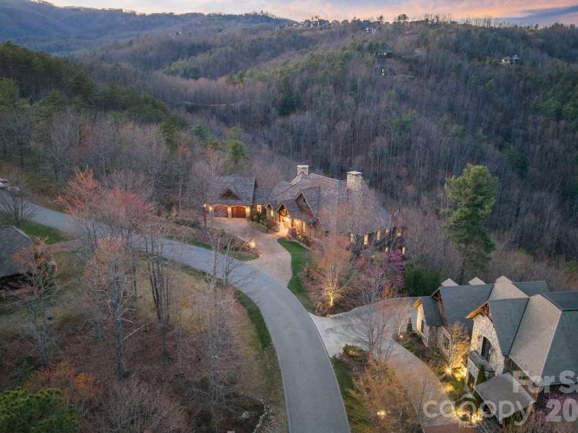 2054 Reynolds Parkway, Boone, NC 28607.  MLS# CAR4365818, YatesRealty ID 21660. 