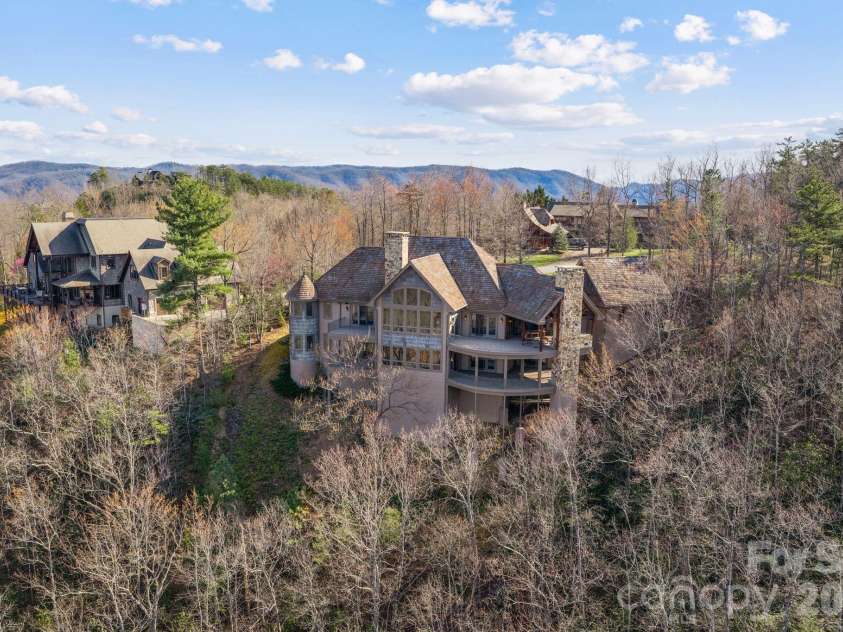 2054 Reynolds Parkway, Boone, NC 28607.  MLS# CAR4365818, YatesRealty ID 21660. 