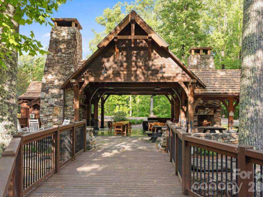 2054 Reynolds Parkway, Boone, NC 28607.  MLS# CAR4365818, YatesRealty ID 21660. 