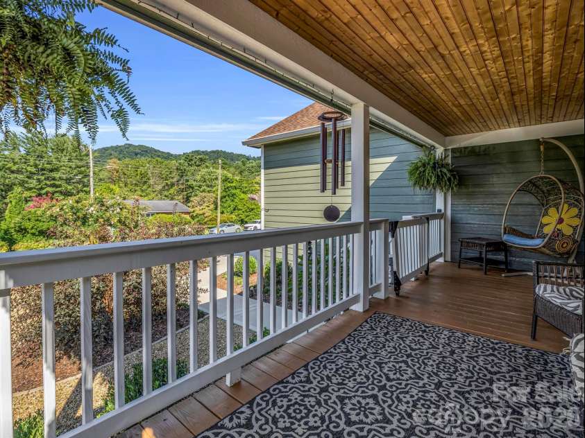 11 Pershing Road, Asheville, NC 28805.  MLS# CAR4370451, YatesRealty ID 21664. Covered Front Porch w/Shiplap Ceiling
