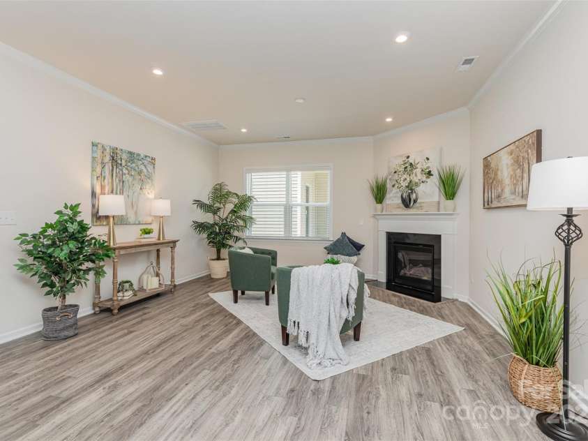 1514 Starmount Cove Lane, Charlotte, NC 28210.  MLS# CAR4272312, YatesRealty ID 21664. 