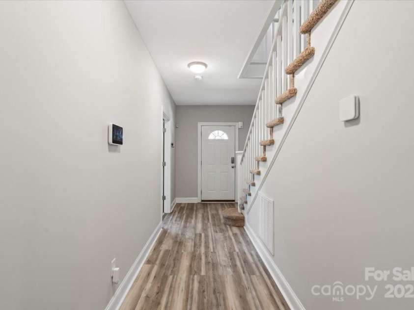 543 Hampton Street, Rock Hill, SC 29730.  MLS# CAR4248599, YatesRealty ID 21667. 