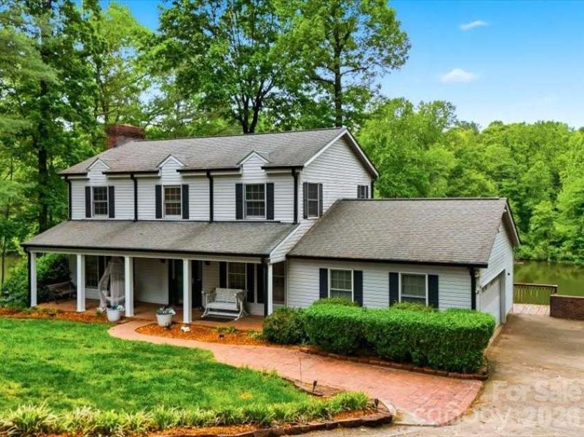 6 Woodland Circle, Granite Falls, NC 28630.  MLS# CAR4376077, YatesRealty ID 21667. 