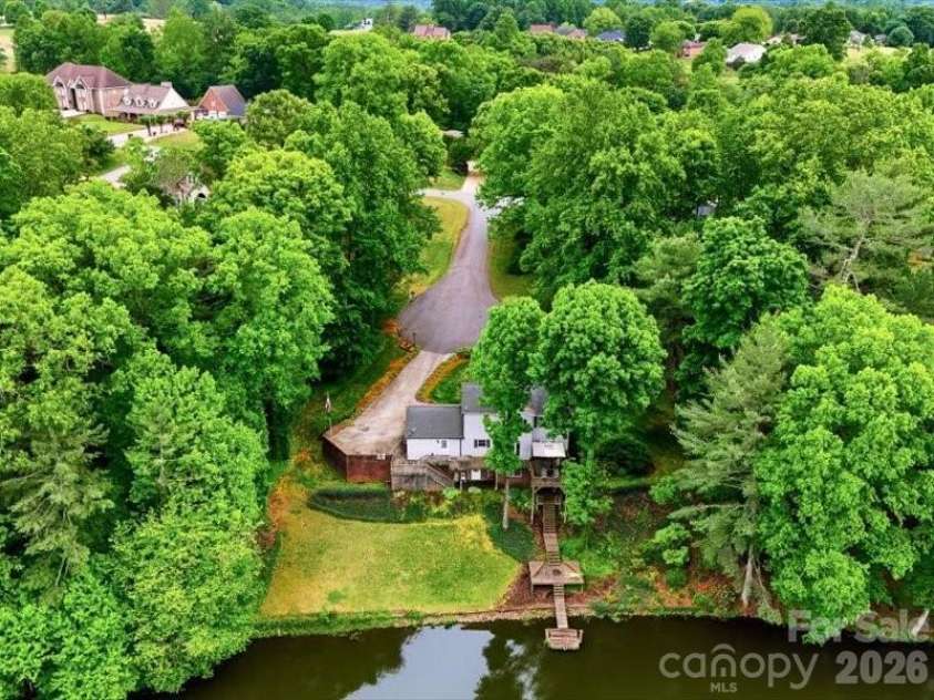 6 Woodland Circle, Granite Falls, NC 28630.  MLS# CAR4376077, YatesRealty ID 21667. 