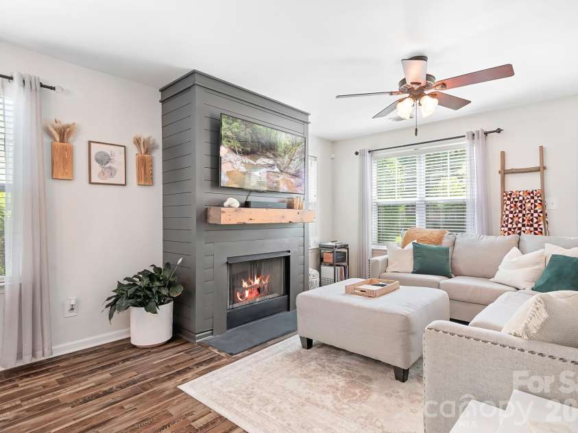 16923 Bridgeton Lane, Huntersville, NC 28078.  MLS# CAR4374630, YatesRealty ID 21668. 