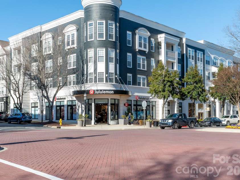 16923 Bridgeton Lane, Huntersville, NC 28078.  MLS# CAR4374630, YatesRealty ID 21668. 