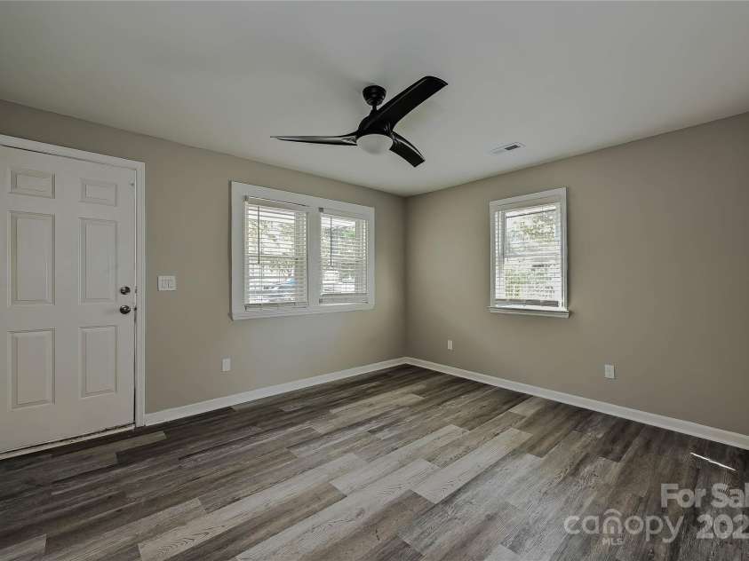 2207 Gardner Street, Gastonia, NC 28054.  MLS# CAR4274136, YatesRealty ID 21668. 