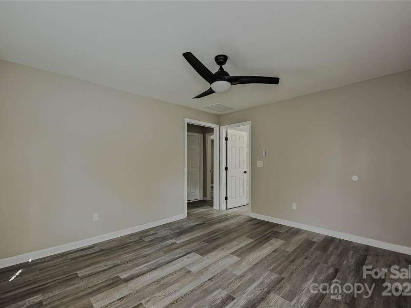 2207 Gardner Street, Gastonia, NC 28054.  MLS# CAR4274136, YatesRealty ID 21668. 