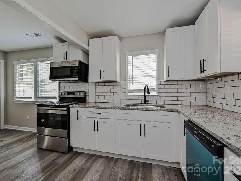 2207 Gardner Street, Gastonia, NC 28054.  MLS# CAR4274136, YatesRealty ID 21668. 
