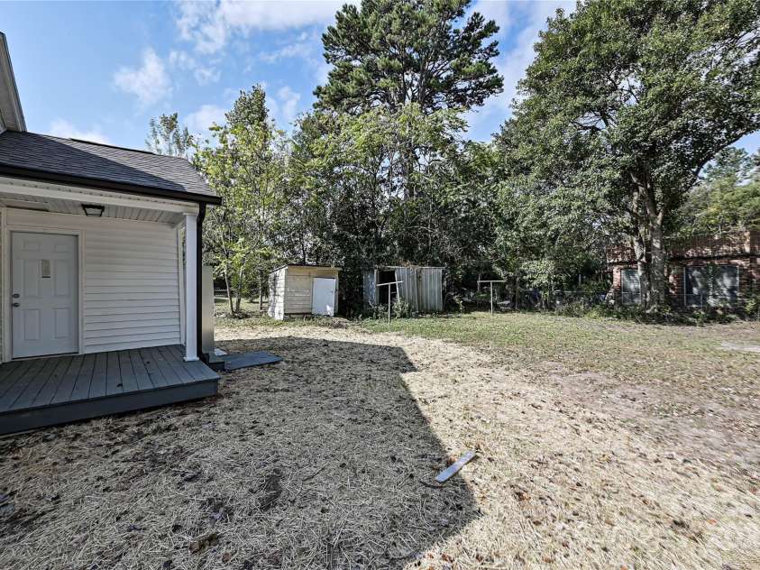 2207 Gardner Street, Gastonia, NC 28054.  MLS# CAR4274136, YatesRealty ID 21668. 