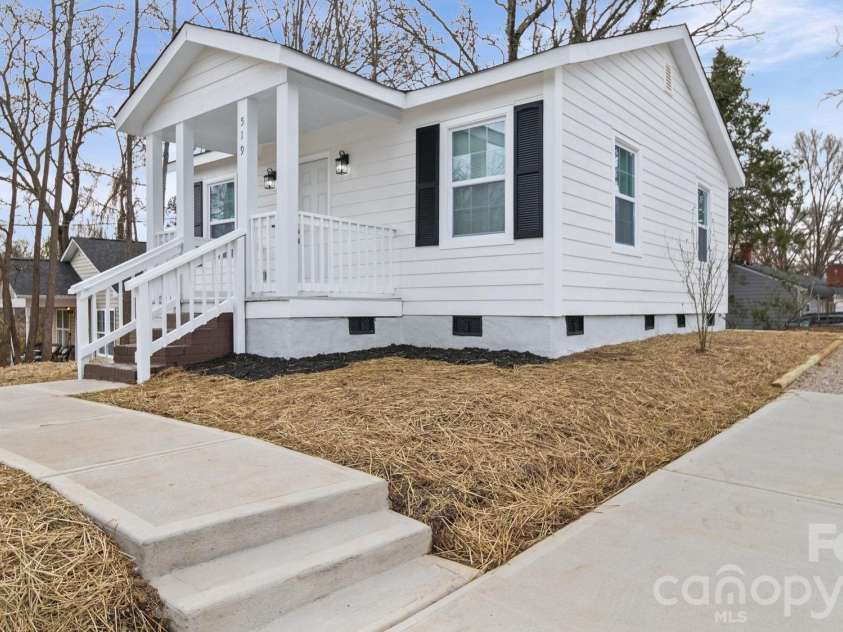 519 Finley Road, Rock Hill, SC 29730.  MLS# CAR4352658, YatesRealty ID 21669. 