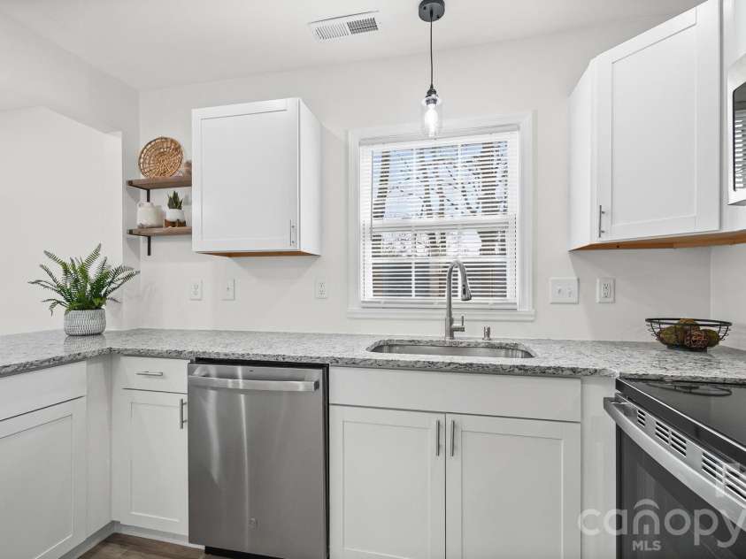 519 Finley Road, Rock Hill, SC 29730.  MLS# CAR4352658, YatesRealty ID 21669. 