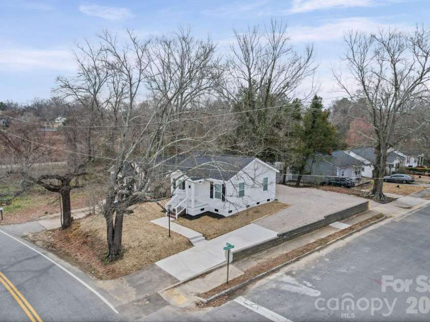 519 Finley Road, Rock Hill, SC 29730.  MLS# CAR4352658, YatesRealty ID 21669. 