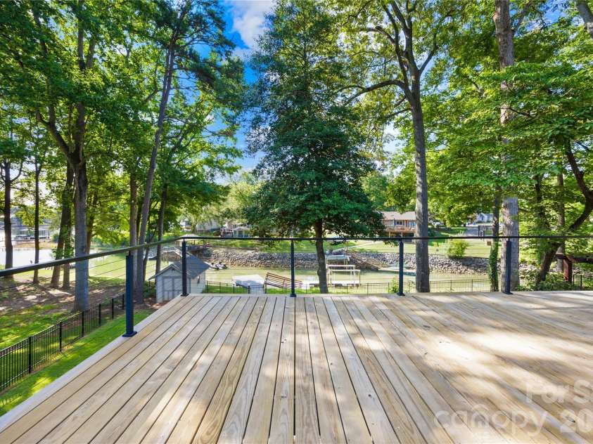 116 Stover Road, Mooresville, NC 28117.  MLS# CAR4405037, YatesRealty ID 2167. 