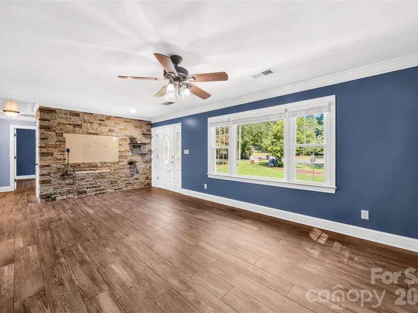 116 Stover Road, Mooresville, NC 28117.  MLS# CAR4405037, YatesRealty ID 2167. 