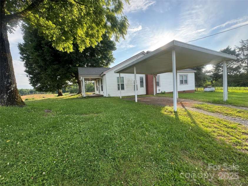 22987 Alonzo Road, Oakboro, NC 28129.  MLS# CAR4273139, YatesRealty ID 21670. 