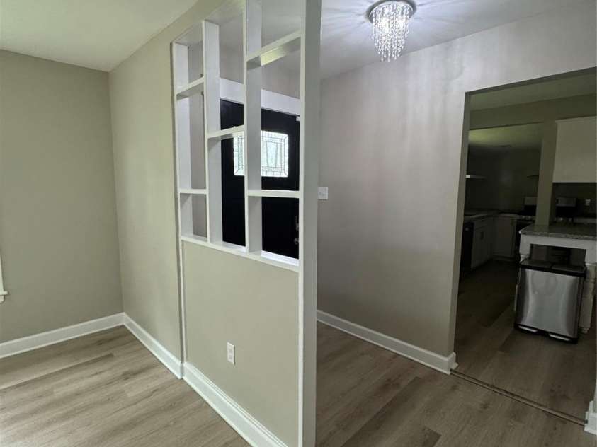 4524 Cinderella Road, Charlotte, NC 28213.  MLS# CAR4261131, YatesRealty ID 21671. 