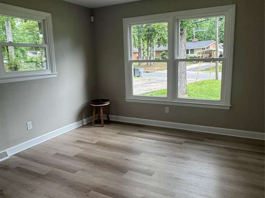 4524 Cinderella Road, Charlotte, NC 28213.  MLS# CAR4261131, YatesRealty ID 21671. 