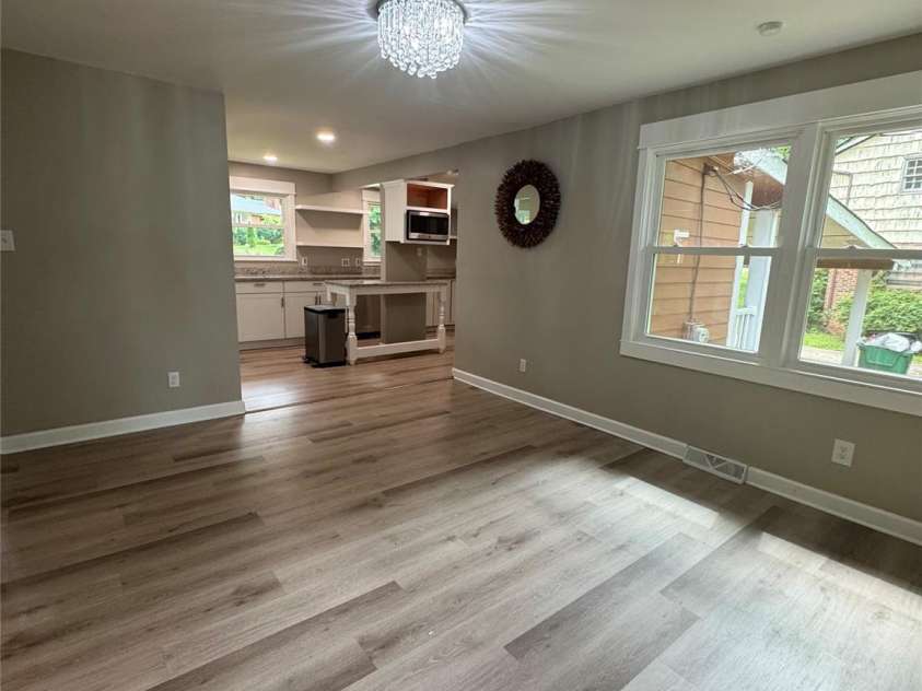 4524 Cinderella Road, Charlotte, NC 28213.  MLS# CAR4261131, YatesRealty ID 21671. 