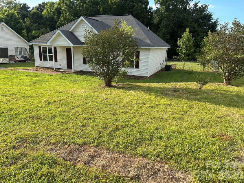 1002 Crescent Way, Wingate, NC 28174.  MLS# CAR4381075, YatesRealty ID 21672. 