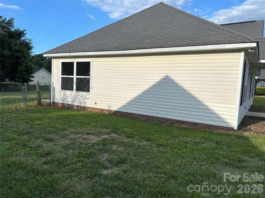 1002 Crescent Way, Wingate, NC 28174.  MLS# CAR4381075, YatesRealty ID 21672. 