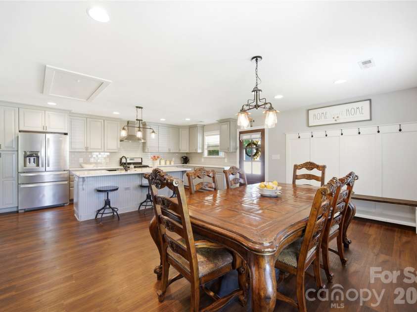 5701 Cedar Hill Drive, Wesley Chapel, NC 28110.  MLS# CAR4380517, YatesRealty ID 21674. Eat-in kitchen