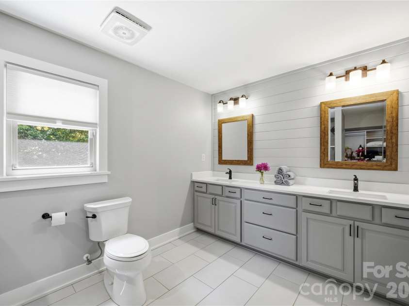 5701 Cedar Hill Drive, Wesley Chapel, NC 28110.  MLS# CAR4380517, YatesRealty ID 21674. Primary bathroom suite