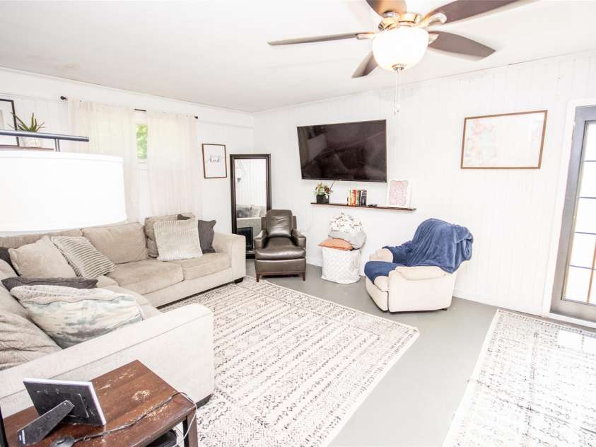 539 30th Avenue, Hickory, NC 28601.  MLS# CAR4252934, YatesRealty ID 21675. 