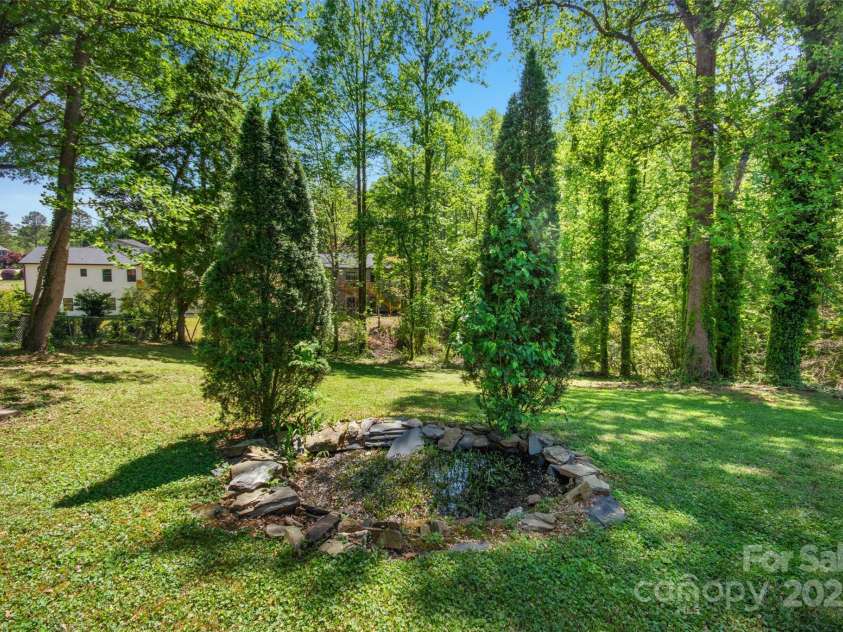 539 30th Avenue, Hickory, NC 28601.  MLS# CAR4252934, YatesRealty ID 21675. 