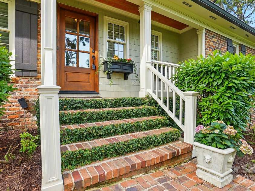 2025 Sagamore Road, Charlotte, NC 28209.  MLS# CAR4259805, YatesRealty ID 21676. 