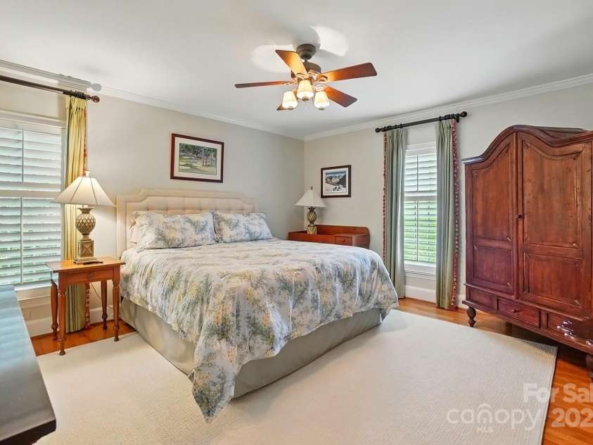 2025 Sagamore Road, Charlotte, NC 28209.  MLS# CAR4259805, YatesRealty ID 21676. 