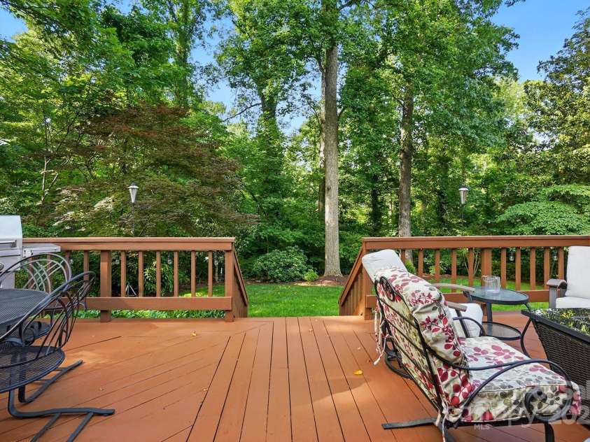 2025 Sagamore Road, Charlotte, NC 28209.  MLS# CAR4259805, YatesRealty ID 21676. 