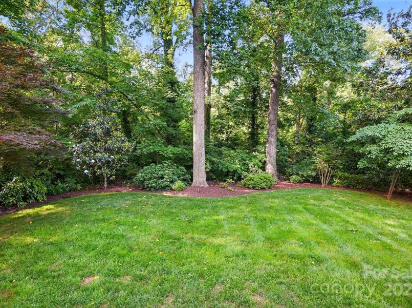2025 Sagamore Road, Charlotte, NC 28209.  MLS# CAR4259805, YatesRealty ID 21676. 