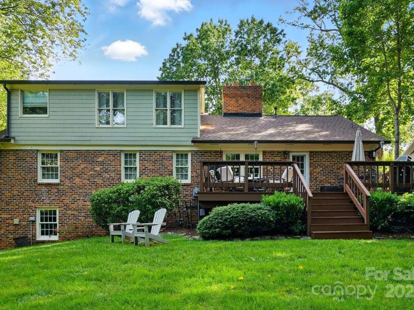 2025 Sagamore Road, Charlotte, NC 28209.  MLS# CAR4259805, YatesRealty ID 21676. 