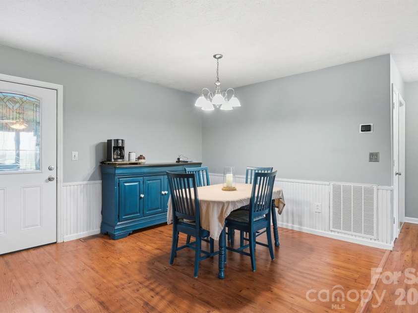 3868 Nc 10 Highway, Newton, NC 28658.  MLS# CAR4379980, YatesRealty ID 21676. 