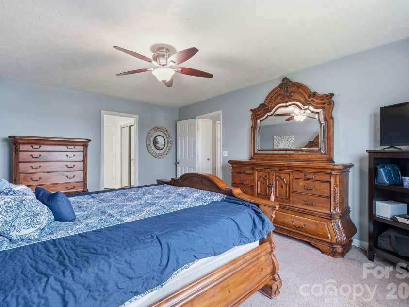 3868 Nc 10 Highway, Newton, NC 28658.  MLS# CAR4379980, YatesRealty ID 21676. 