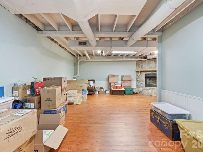 3868 Nc 10 Highway, Newton, NC 28658.  MLS# CAR4379980, YatesRealty ID 21676. 
