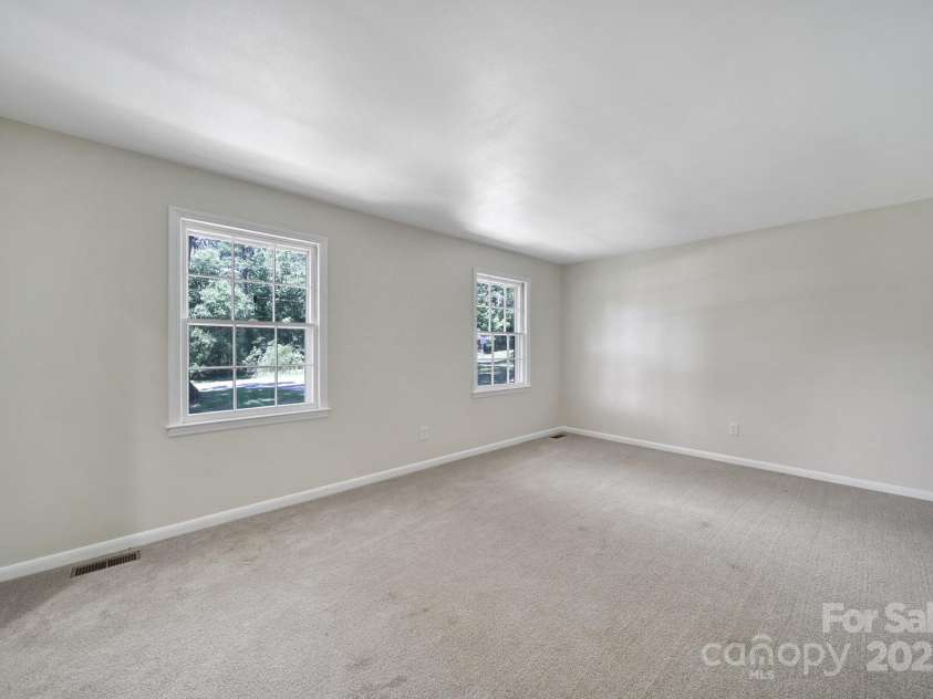 967 Hilldale Drive, Lancaster, SC 29720.  MLS# CAR4267333, YatesRealty ID 21677. 