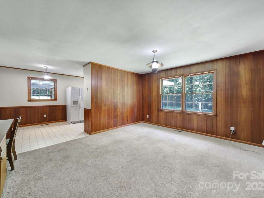 967 Hilldale Drive, Lancaster, SC 29720.  MLS# CAR4267333, YatesRealty ID 21677. 