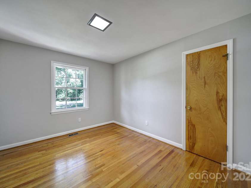 967 Hilldale Drive, Lancaster, SC 29720.  MLS# CAR4267333, YatesRealty ID 21677. 