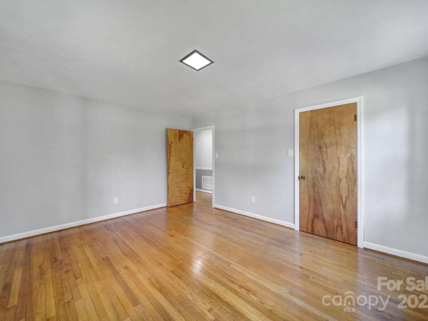 967 Hilldale Drive, Lancaster, SC 29720.  MLS# CAR4267333, YatesRealty ID 21677. 