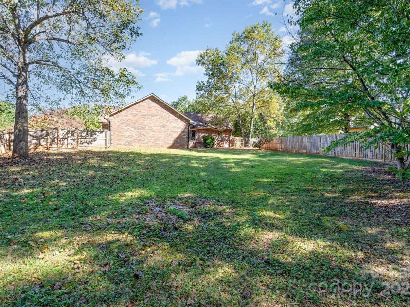 110 Robin Road, Lincolnton, NC 28092.  MLS# CAR4307556, YatesRealty ID 21678. Backyard