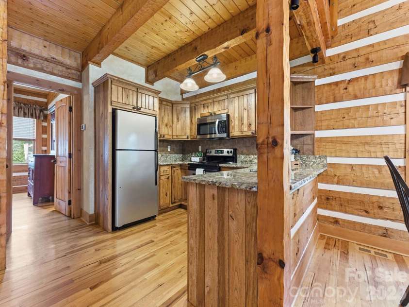 17 Rachels Circle, Maggie Valley, NC 28751.  MLS# CAR4392679, YatesRealty ID 21678. 
