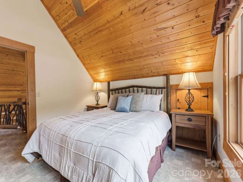 17 Rachels Circle, Maggie Valley, NC 28751.  MLS# CAR4392679, YatesRealty ID 21678. 