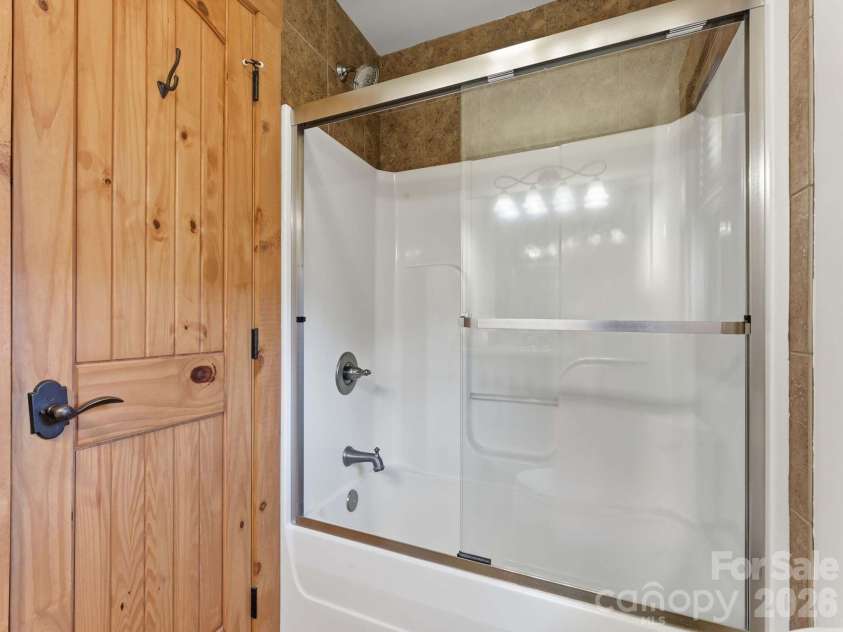 17 Rachels Circle, Maggie Valley, NC 28751.  MLS# CAR4392679, YatesRealty ID 21678. 