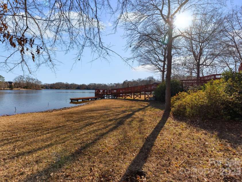 718 Eagle Point Court, Matthews, NC 28104.  MLS# CAR4330891, YatesRealty ID 2168. 
