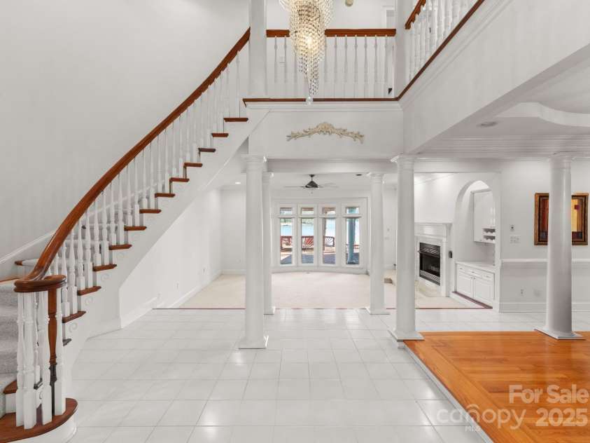 718 Eagle Point Court, Matthews, NC 28104.  MLS# CAR4330891, YatesRealty ID 2168. 