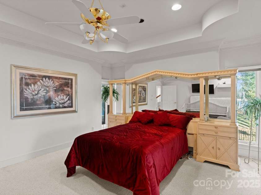 718 Eagle Point Court, Matthews, NC 28104.  MLS# CAR4330891, YatesRealty ID 2168. 