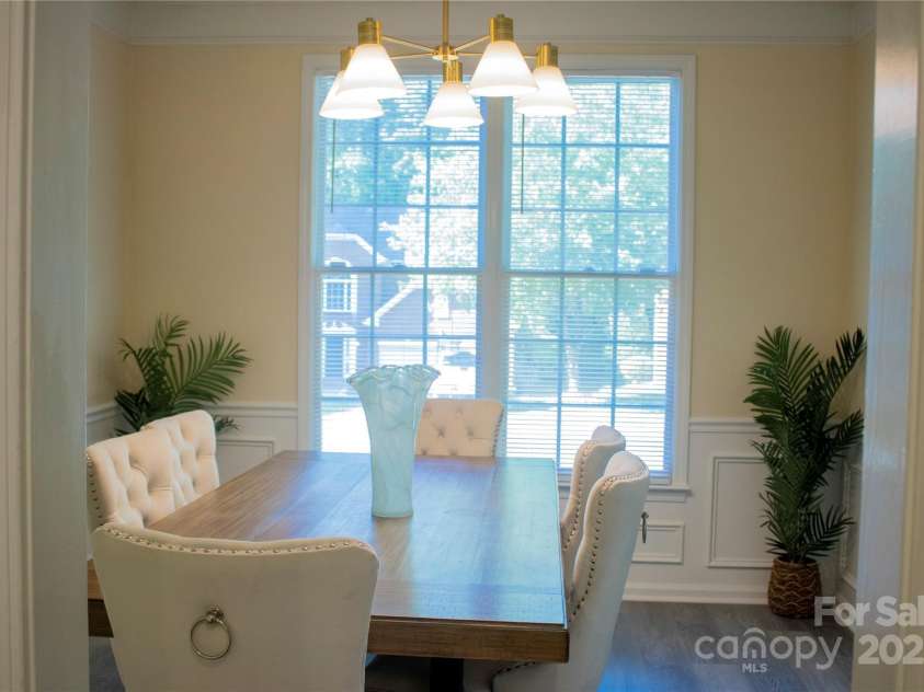 7708 Harrington Woods Road, Charlotte, NC 28269.  MLS# CAR4305903, YatesRealty ID 21680. 